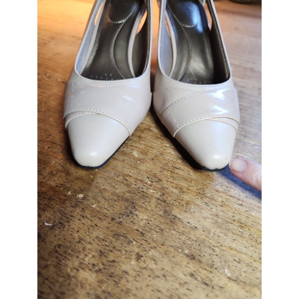 LifeStride Soft System dress pumps In Taupe, Sz 6M - Picture 10 of 11